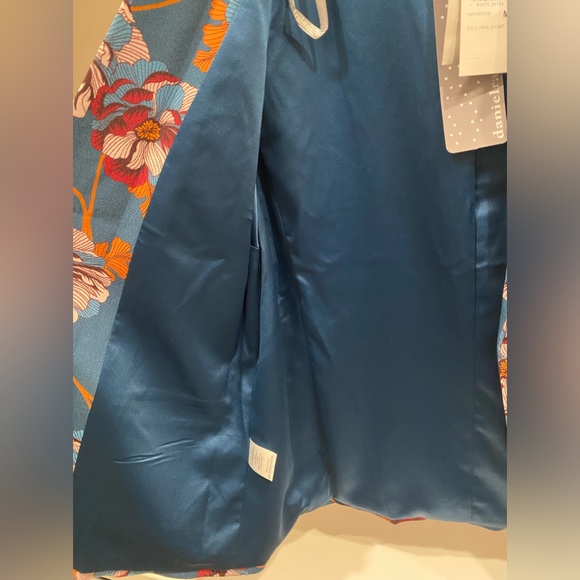 Floral Print Blazer (danielrainn) - Picture 3 of 6